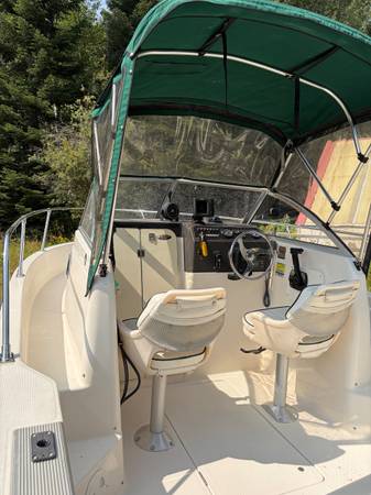 2001 Bayliner, dovoz USA — foto 3 z 6