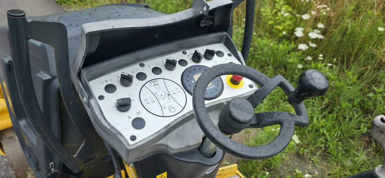 2021 Bomag BW100, 539 mth, dovoz Skladem v EU — foto 9 z 14