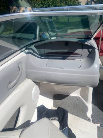 2004 Chaparral, dovoz USA — foto 9 z 12