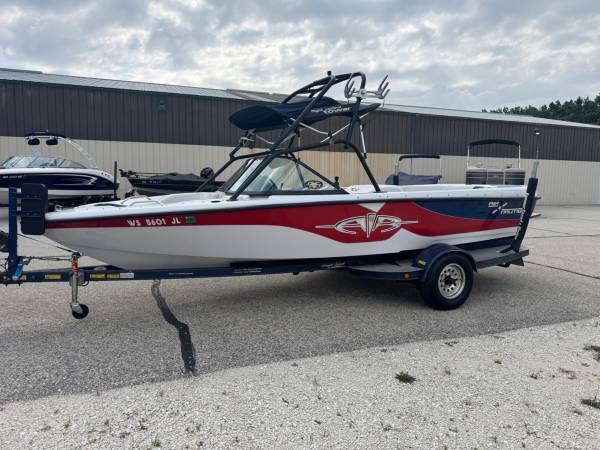 Nautique, dovoz USA — foto 1