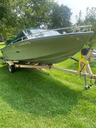 Sea Ray, dovoz USA — foto 2 z 12