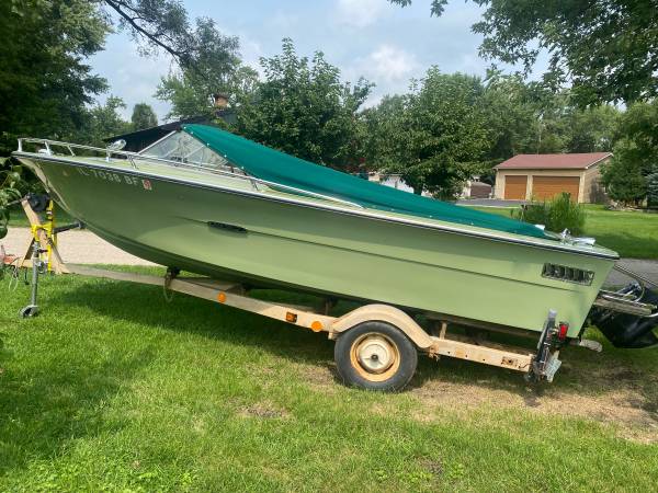 Sea Ray, dovoz USA — foto 7 z 12