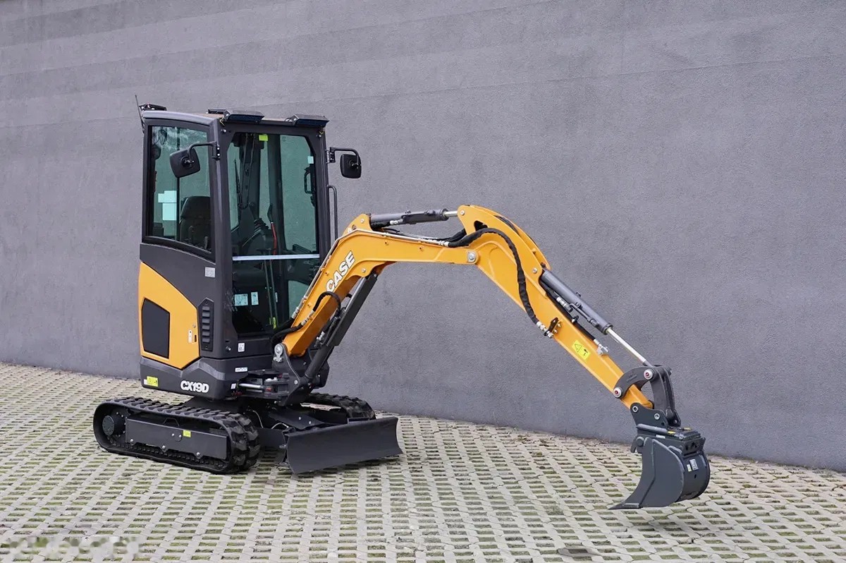 2025 Case CX19D, dovoz Skladem v EU — foto 1