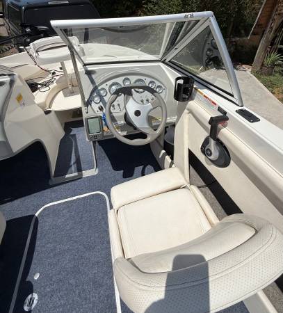 Bayliner, dovoz USA — foto 7 z 12