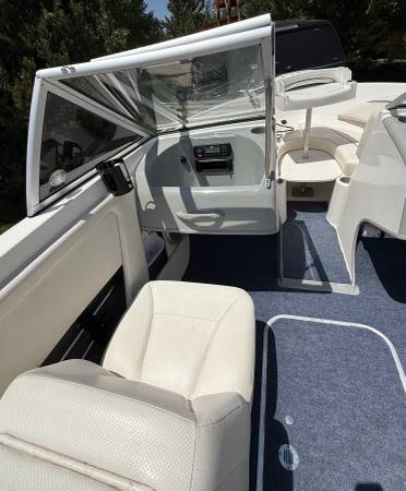 Bayliner, dovoz USA — foto 8 z 12