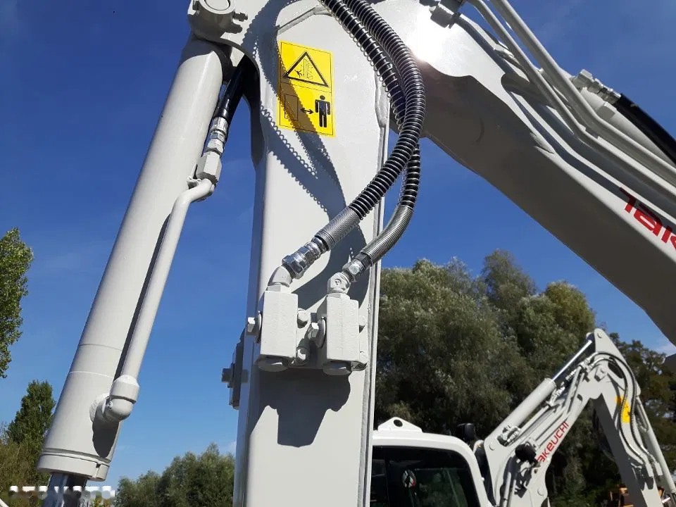 2023 Takeuchi NOVÁ, dovoz Skladem v EU — foto 12 z 17