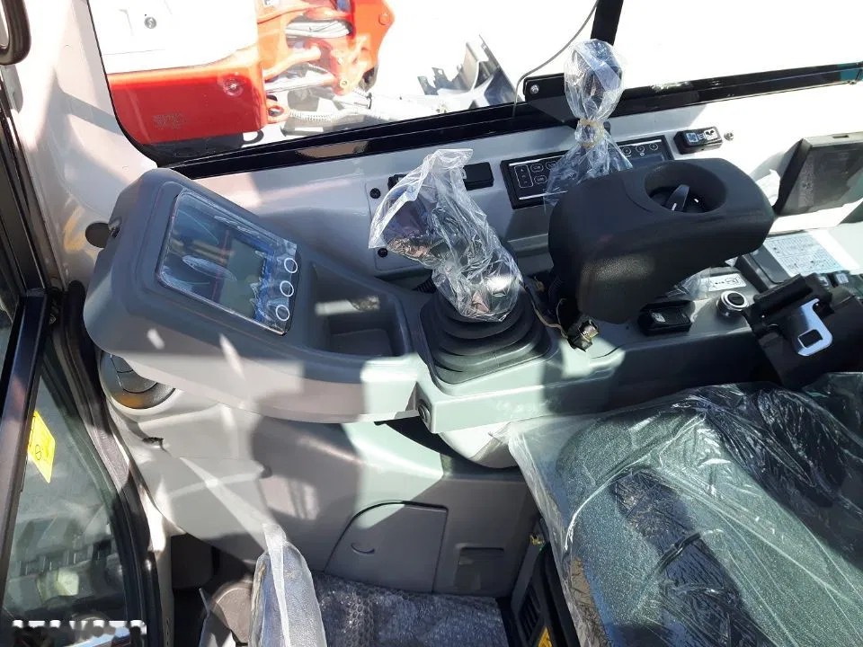 2023 Takeuchi NOVÁ, dovoz Skladem v EU — foto 14 z 17