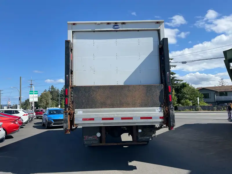2018 Freightliner Unspecified Sprinter, bílá, 137 250 km, dovoz Kanada — foto 5 z 8