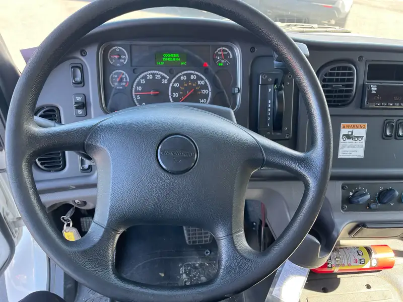 2018 Freightliner Unspecified Sprinter, bílá, 137 250 km, dovoz Kanada — foto 7 z 8