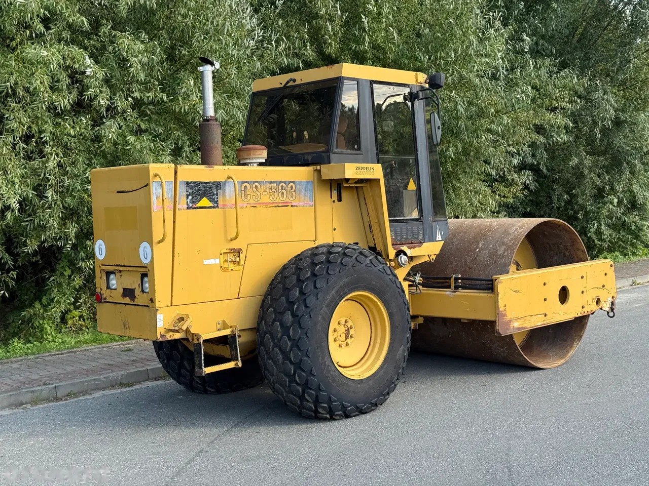 1998 Caterpillar, 2 600 mth, dovoz Skladem v EU — foto 11 z 15