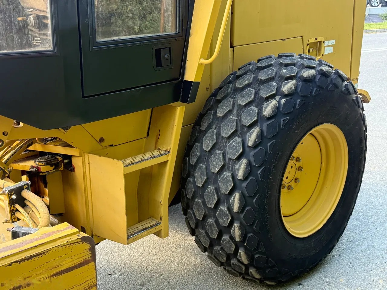 1998 Caterpillar, 2 600 mth, dovoz Skladem v EU — foto 14 z 15