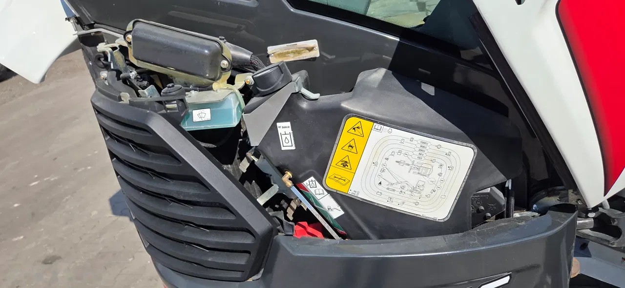 2021 Bobcat, 1 400 mth, dovoz Skladem v EU — foto 9 z 14