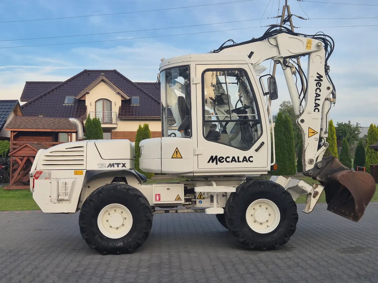 2015 Mecalac, 11 078 mth, dovoz Skladem v EU — foto 10 z 24