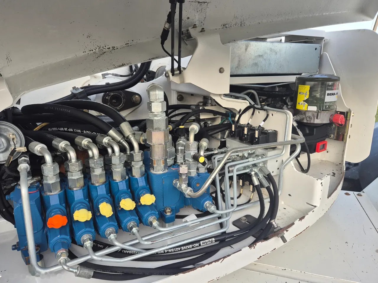 2015 Mecalac, 11 078 mth, dovoz Skladem v EU — foto 16 z 24