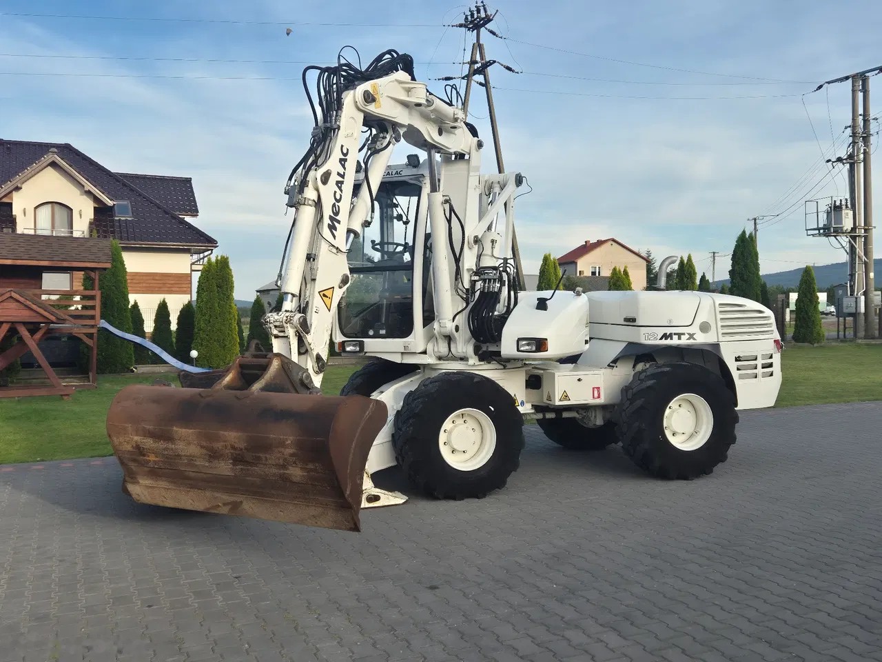 2015 Mecalac, 11 078 mth, dovoz Skladem v EU — foto 2 z 24
