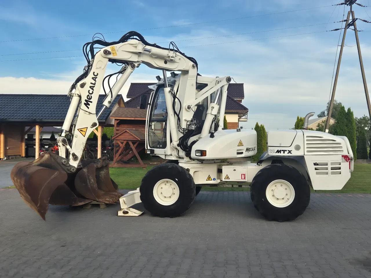 2015 Mecalac, 11 078 mth, dovoz Skladem v EU — foto 4 z 24