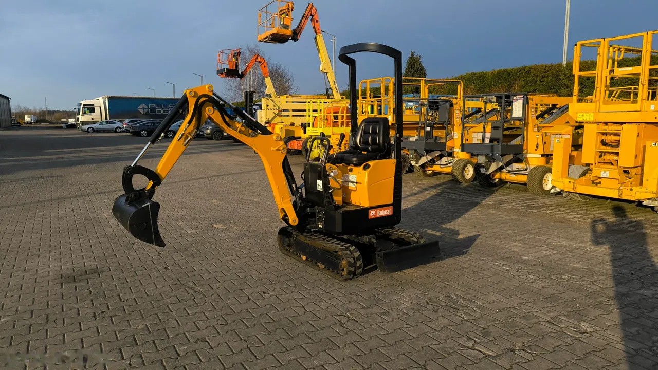 2018 Bobcat E08 AAEM, 1 665 mth, dovoz Skladem v EU — foto 14 z 15