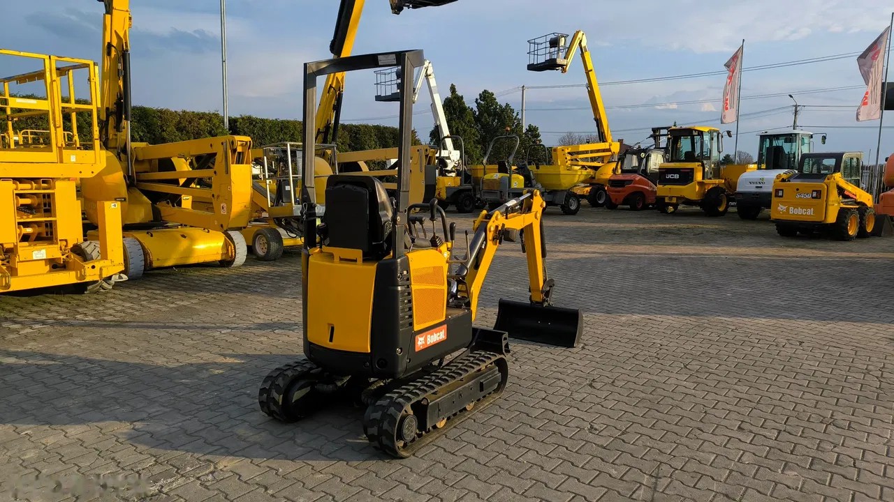 2018 Bobcat E08 AAEM, 1 665 mth, dovoz Skladem v EU — foto 5 z 15