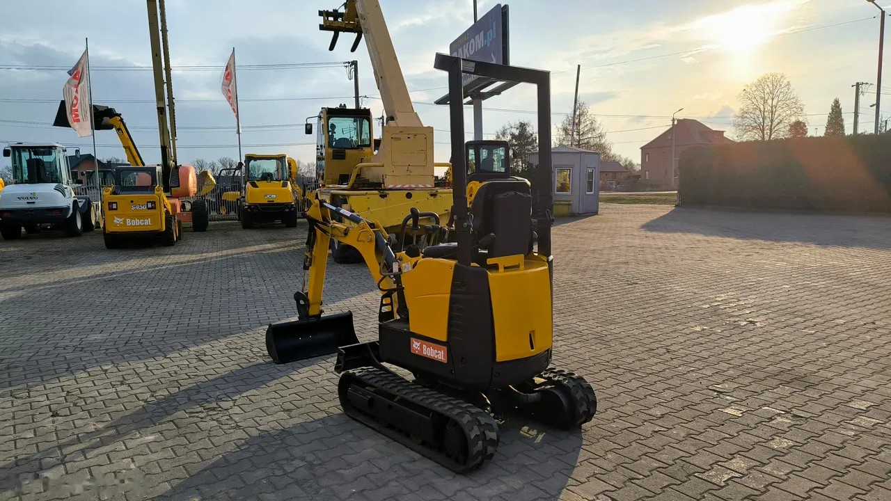 2018 Bobcat E08 AAEM, 1 665 mth, dovoz Skladem v EU — foto 7 z 15