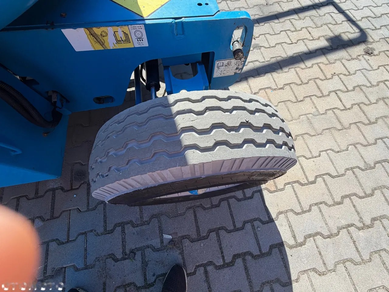 2014 Genie, 1 250 mth, dovoz Skladem v EU — foto 10 z 12