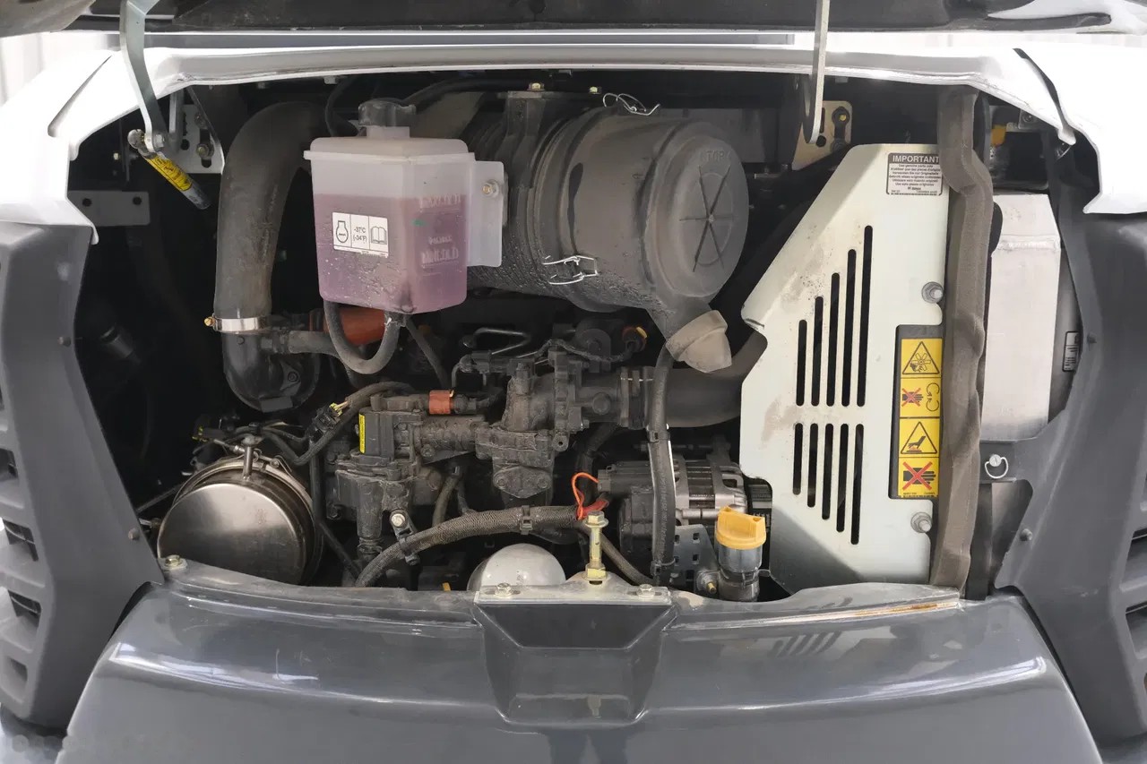 2025 Bobcat E50Z, 617 mth, dovoz Skladem v EU — foto 14 z 14