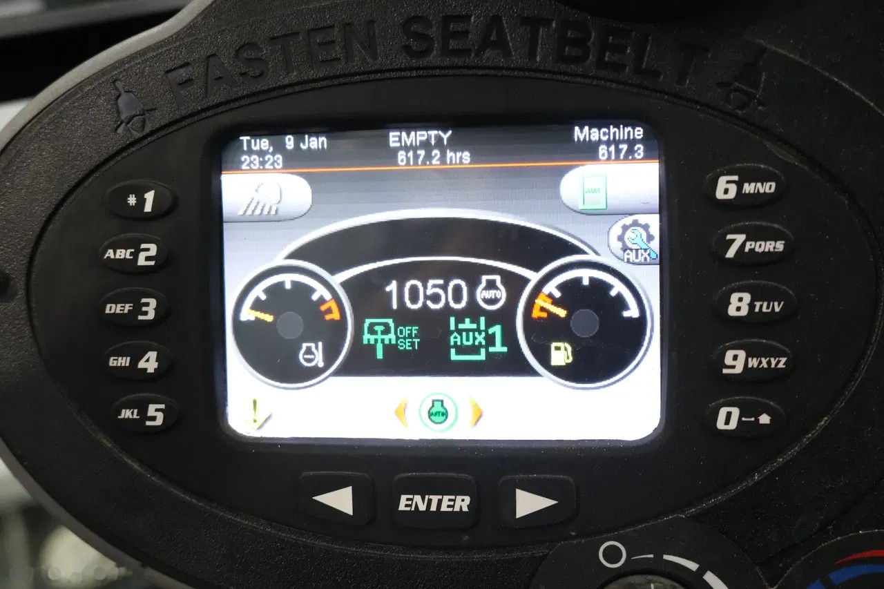 2025 Bobcat E50Z, 617 mth, dovoz Skladem v EU — foto 8 z 14