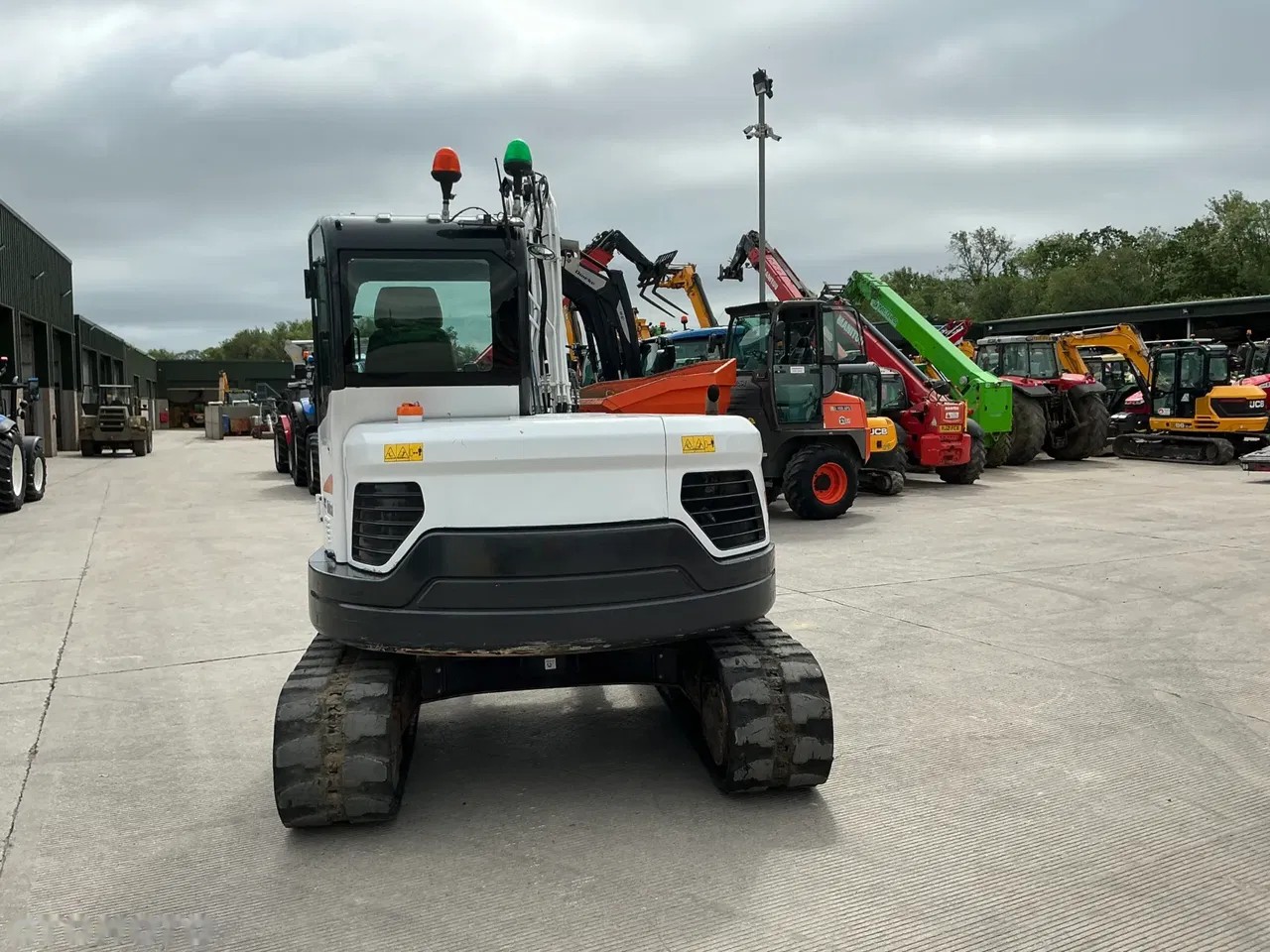 2021 Bobcat E85, 2 000 mth, dovoz Skladem v EU — foto 6 z 17