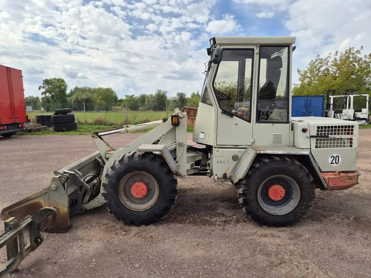 1997 Atlas 52E, dovoz Skladem v EU — foto 2 z 22