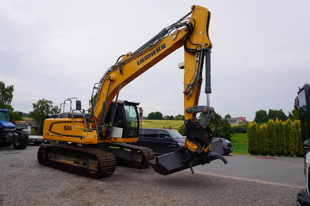 2016 Liebherr 924, 8 100 mth, dovoz Skladem v EU — foto 3 z 19