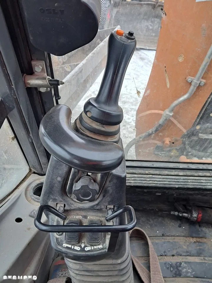 2019 Case 580, 3 243 mth, dovoz Skladem v EU — foto 11 z 16