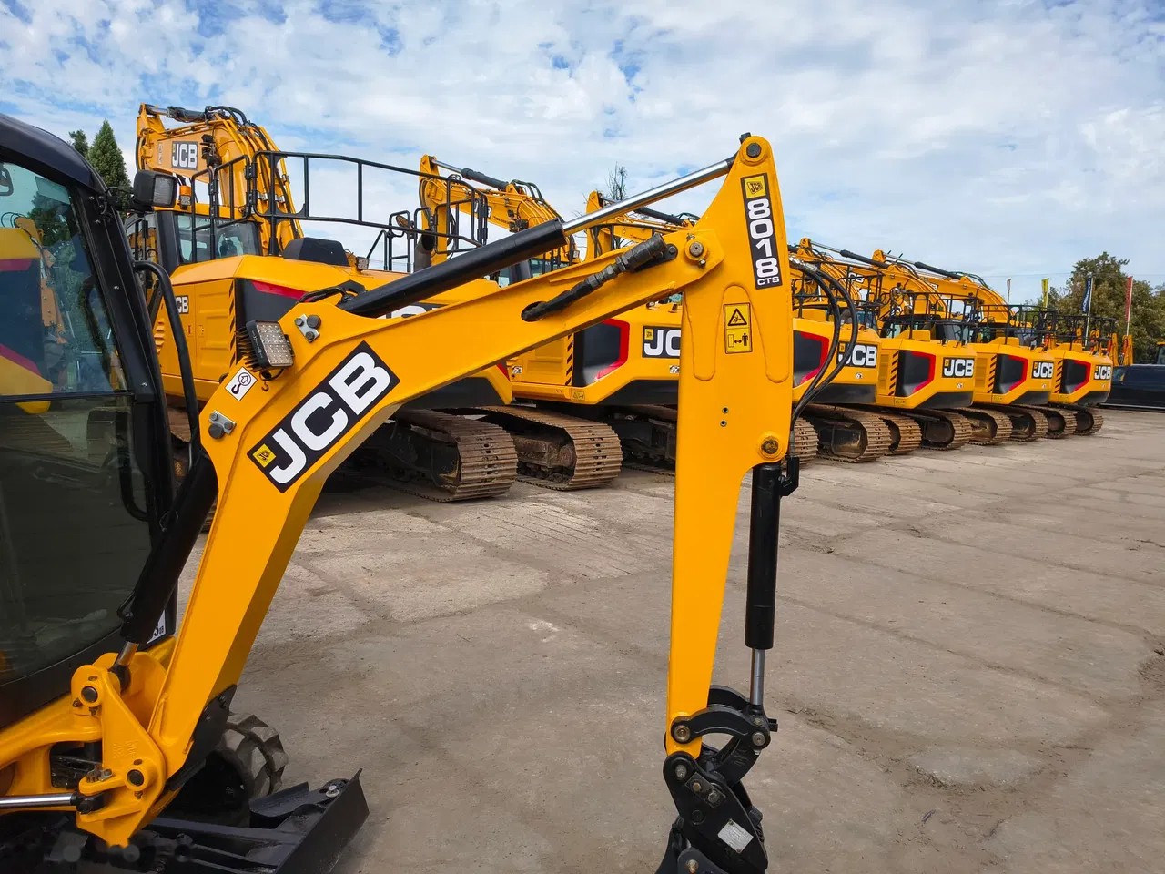 2016 JCB 8018, 3 158 mth, dovoz Skladem v EU — foto 16 z 23