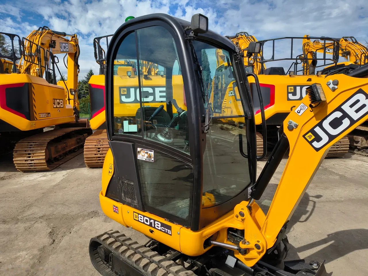 2016 JCB 8018, 3 158 mth, dovoz Skladem v EU — foto 8 z 23