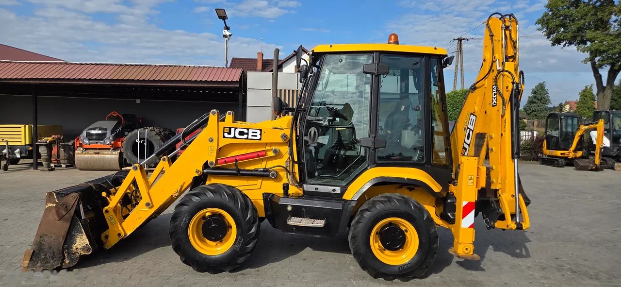 2017 JCB, modrá, 3 100 mth, dovoz Skladem v EU — foto 1
