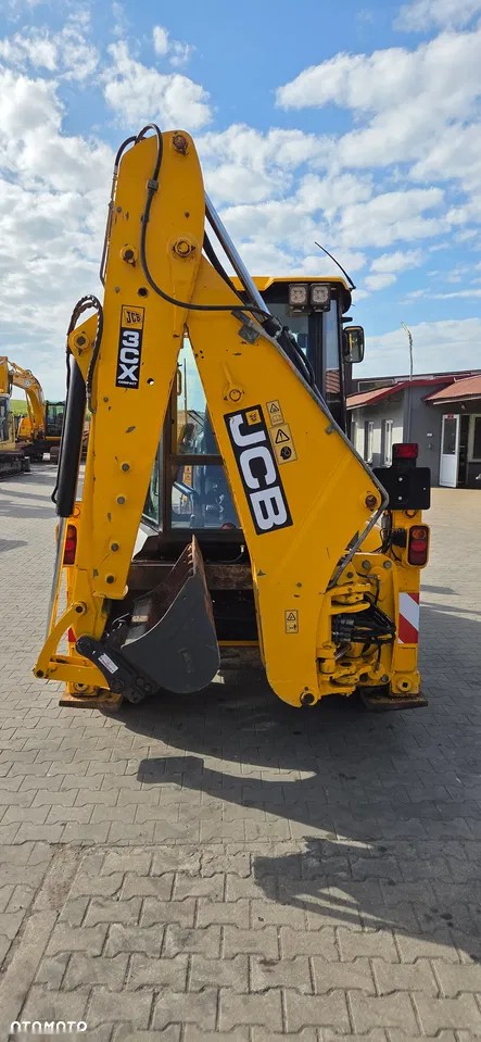 2017 JCB, modrá, 3 100 mth, dovoz Skladem v EU — foto 7 z 24
