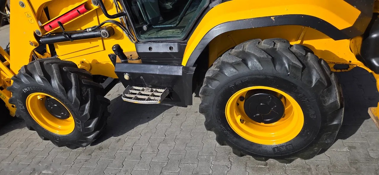 2017 JCB, modrá, 3 100 mth, dovoz Skladem v EU — foto 9 z 24