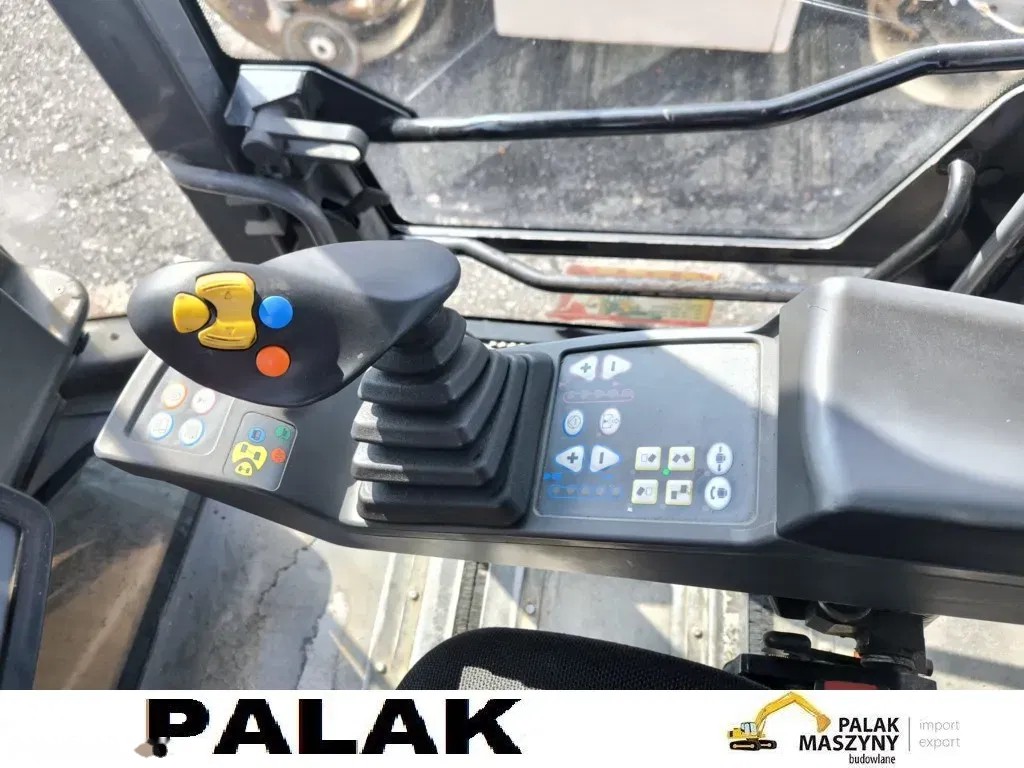2017 Hamm VÁLEC, 6 066 mth, dovoz Skladem v EU — foto 14 z 17