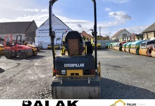 2012 Caterpillar VÁLEC, 1 731 mth, dovoz Skladem v EU — foto 4 z 13
