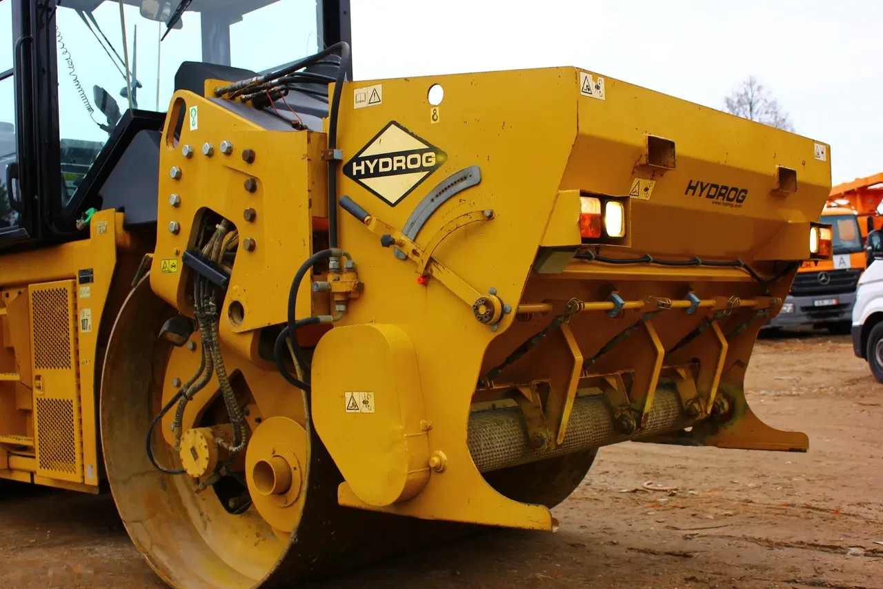2017 Caterpillar CD10, 5 890 mth, dovoz Skladem v EU — foto 13 z 24