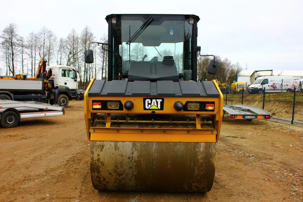 2017 Caterpillar CD10, 5 890 mth, dovoz Skladem v EU — foto 6 z 24