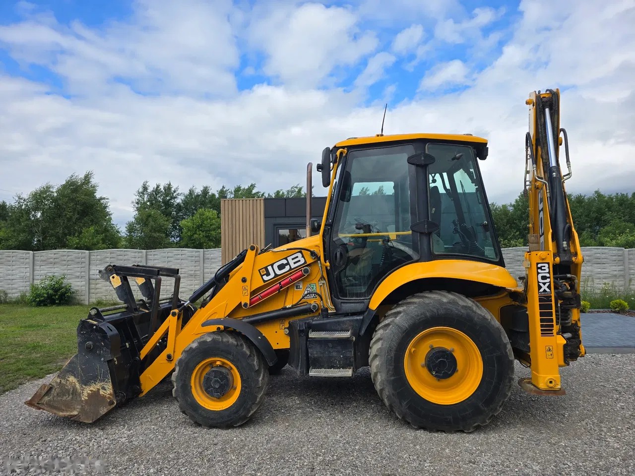 2021 JCB, dovoz Skladem v EU — foto 11 z 17