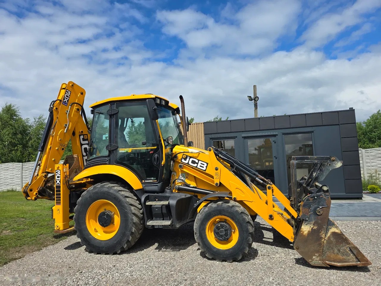 2021 JCB, dovoz Skladem v EU — foto 12 z 17