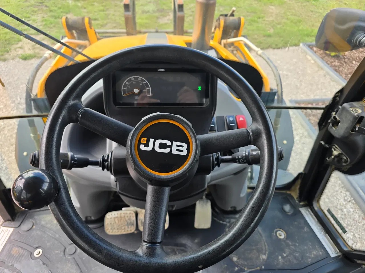 2021 JCB, dovoz Skladem v EU — foto 4 z 17