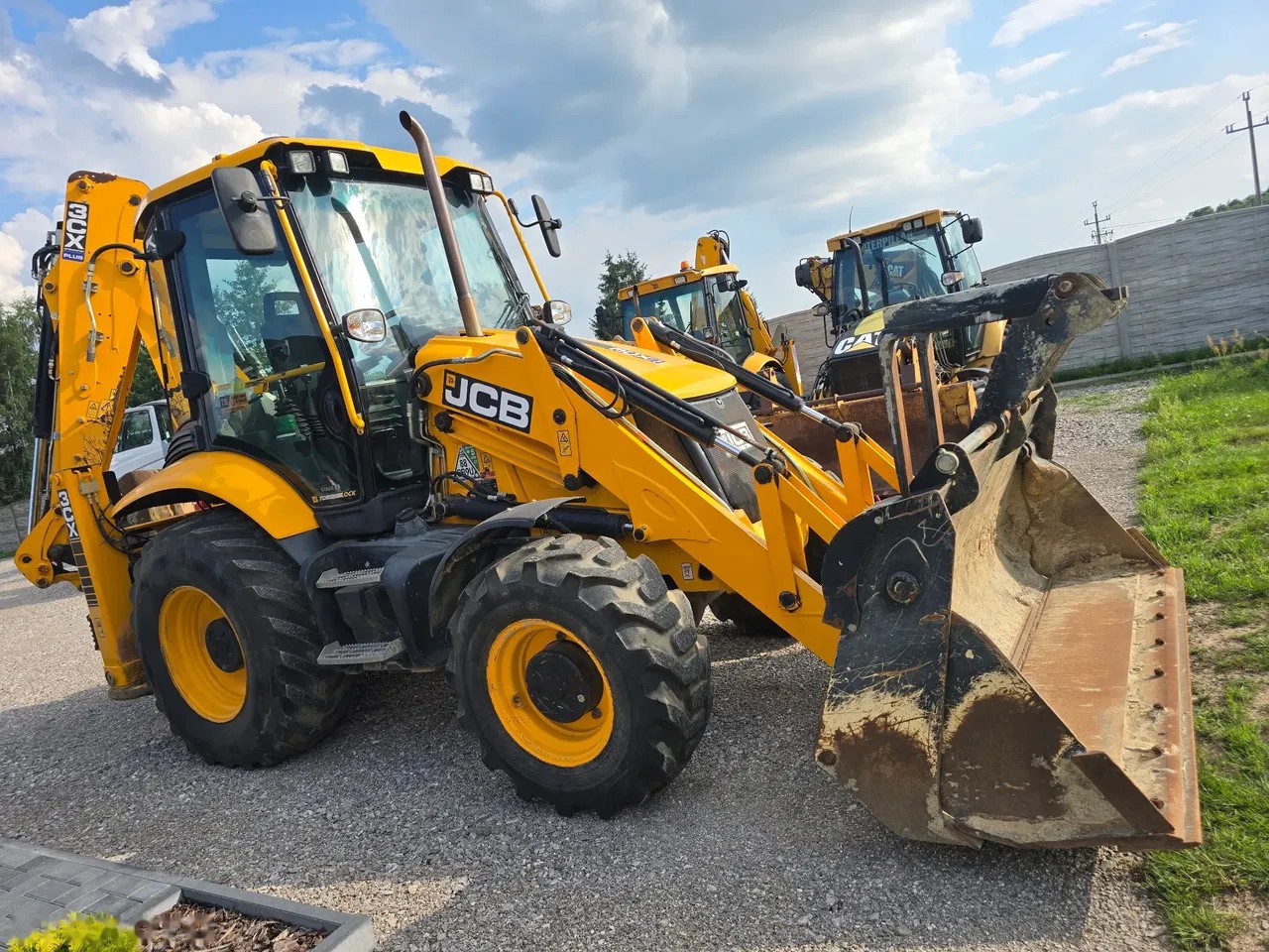 2021 JCB, dovoz Skladem v EU — foto 2 z 8