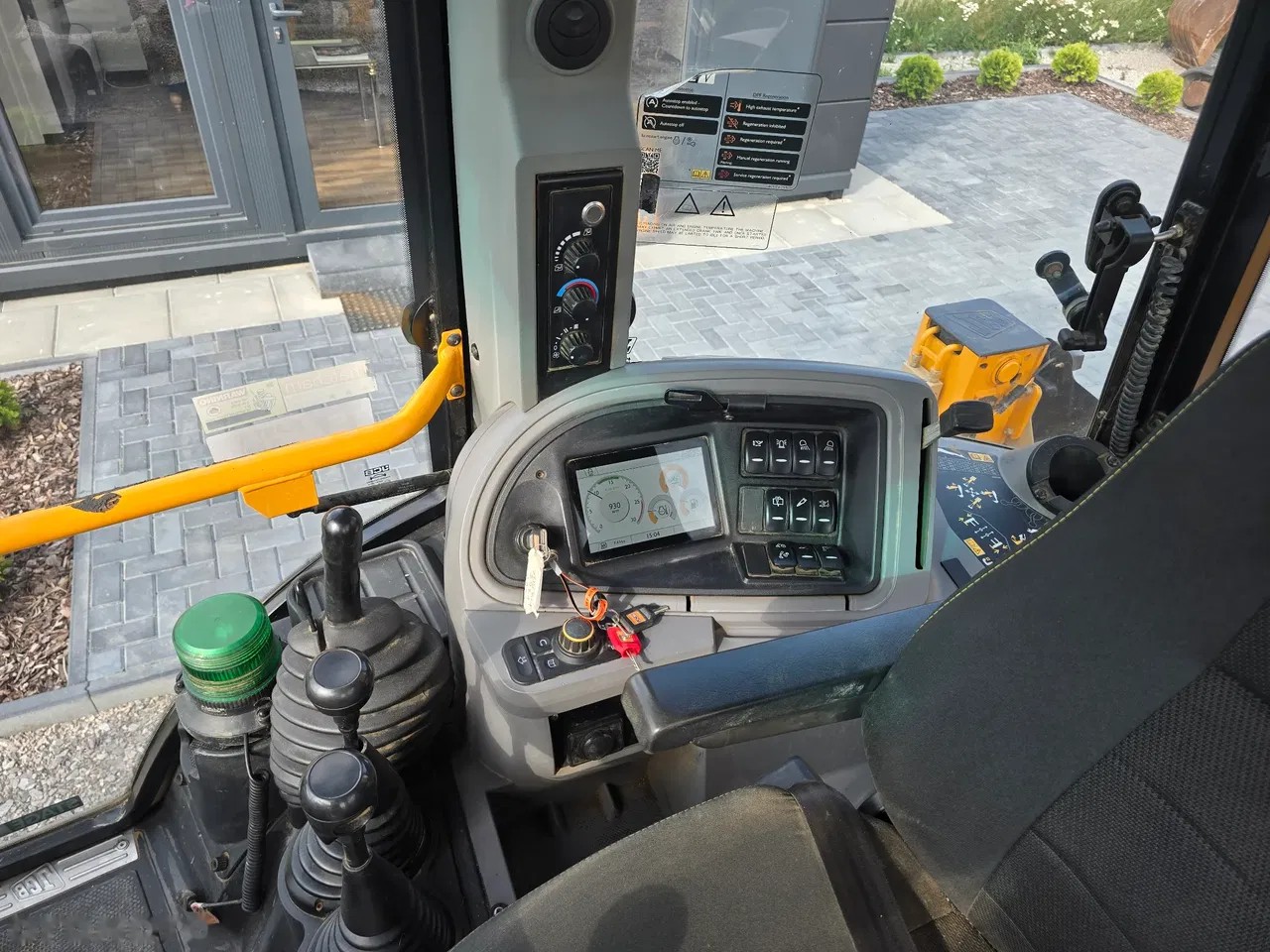 2021 JCB, dovoz Skladem v EU — foto 4 z 8