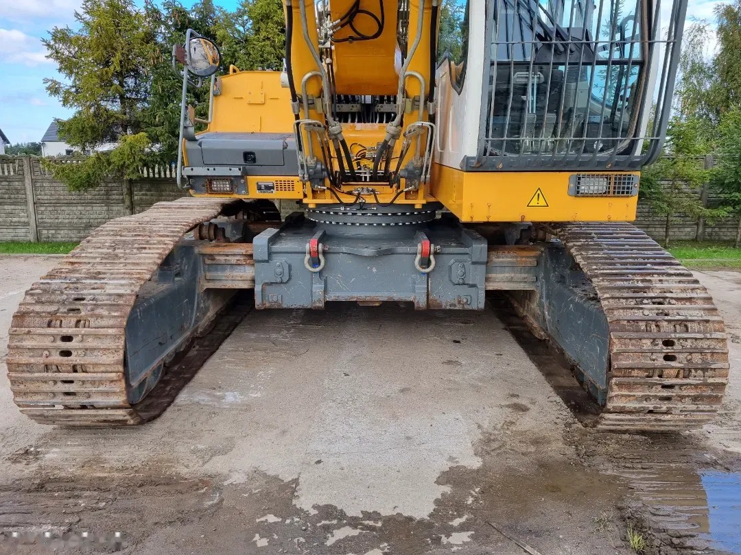 2012 Liebherr BAGR, 4 922 mth, dovoz Skladem v EU — foto 15 z 24