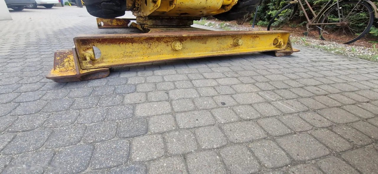 1900 JCB CATERPILLAR, dovoz Skladem v EU — foto 12 z 24