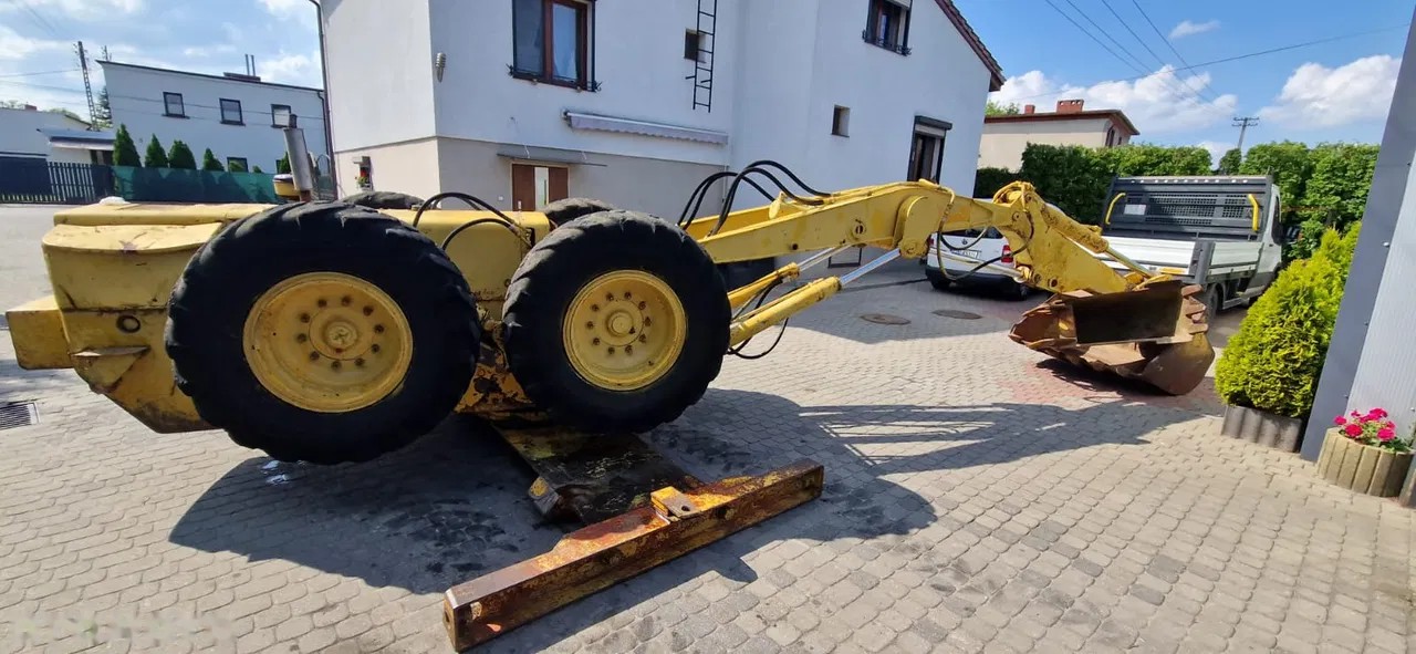 1900 JCB CATERPILLAR, dovoz Skladem v EU — foto 3 z 24
