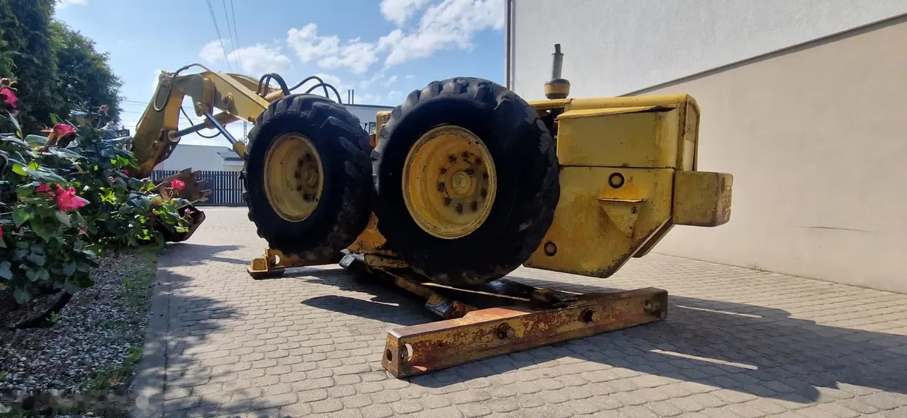 1900 JCB CATERPILLAR, dovoz Skladem v EU — foto 5 z 24