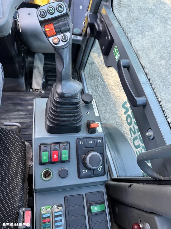 2018 Wacker Neuson WL 70, 2 900 mth, dovoz Skladem v EU — foto 13 z 17