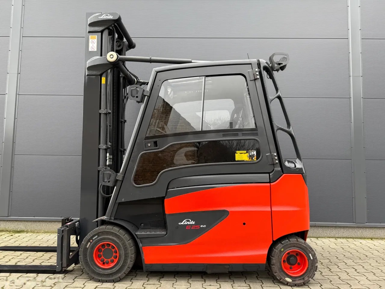 2018 Linde, 11 353 mth, dovoz Skladem v EU — foto 9 z 11